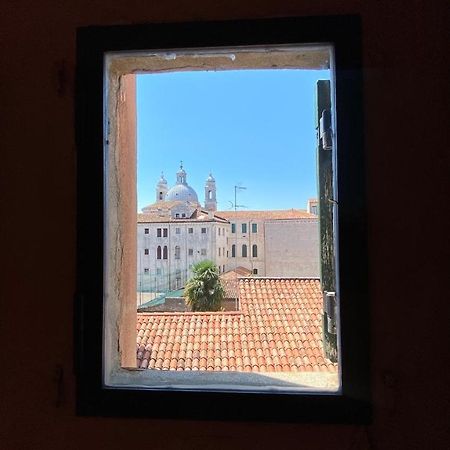 Ca' Romantica - Big Appartment At Accademia ヴェネツィア エクステリア 写真
