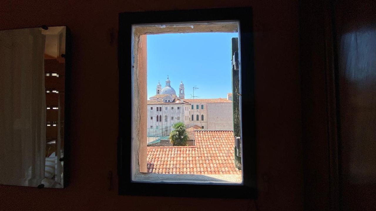Ca' Romantica - Big Appartment At Accademia ヴェネツィア エクステリア 写真