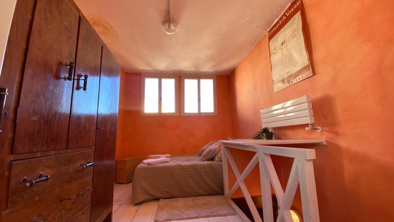 Ca' Romantica - Big Appartment At Accademia ヴェネツィア エクステリア 写真